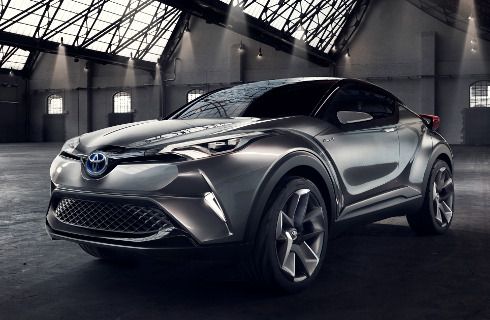 Crossover chico de Toyota: ¿se llamará Auris Cross?