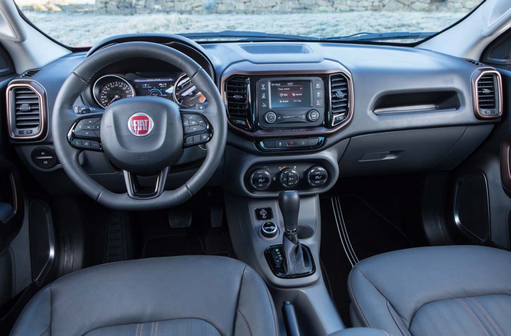 Interior Fiat Toro