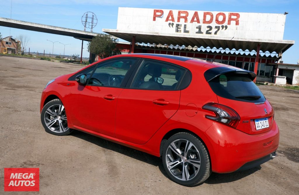 Peugeot 208 GT