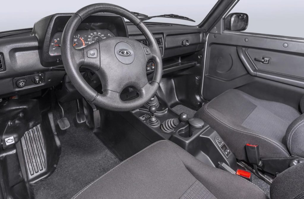 Interior Lada Niva