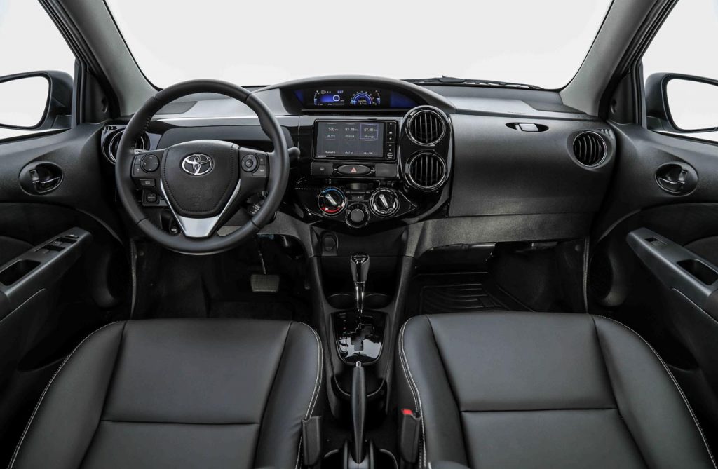 Interior Toyota Etios 2018