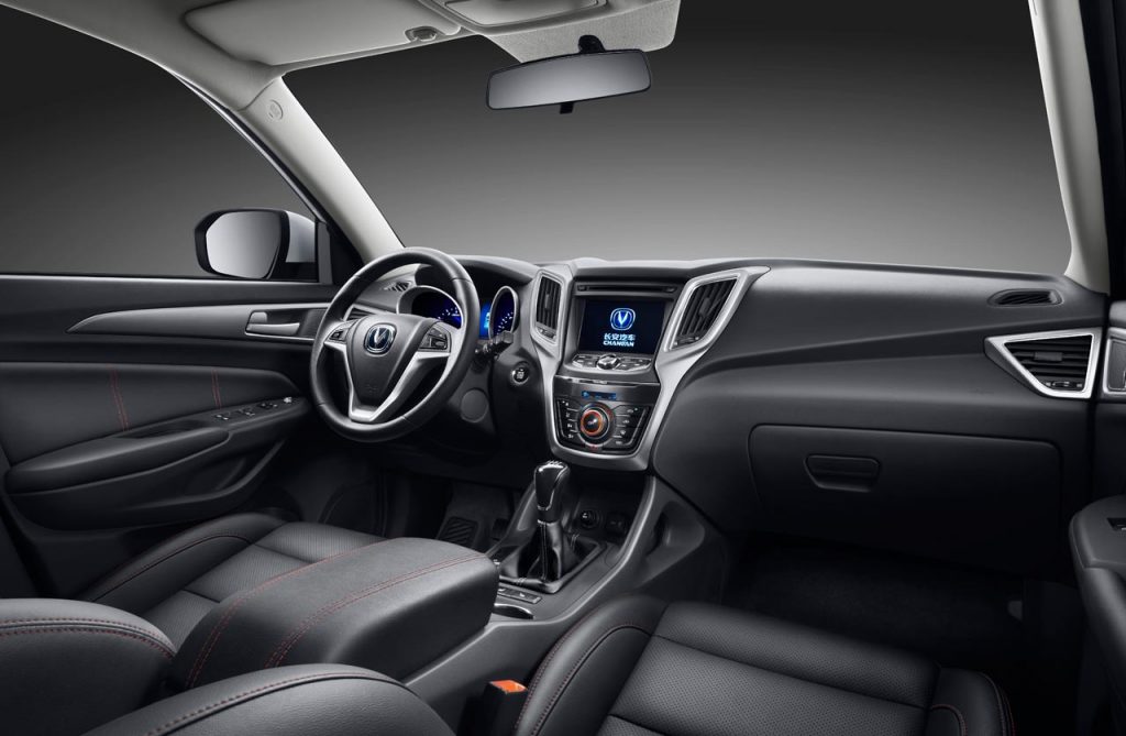 Interior Changan CS75