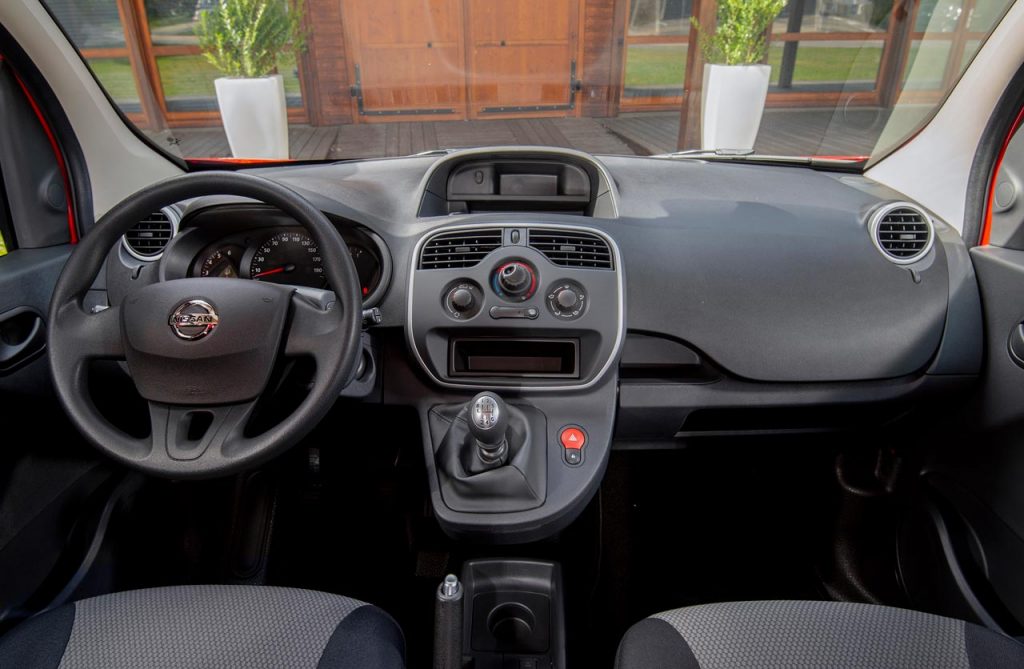 Interior Nissan NV250