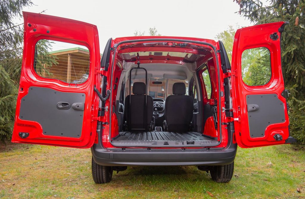 Nissan NV250