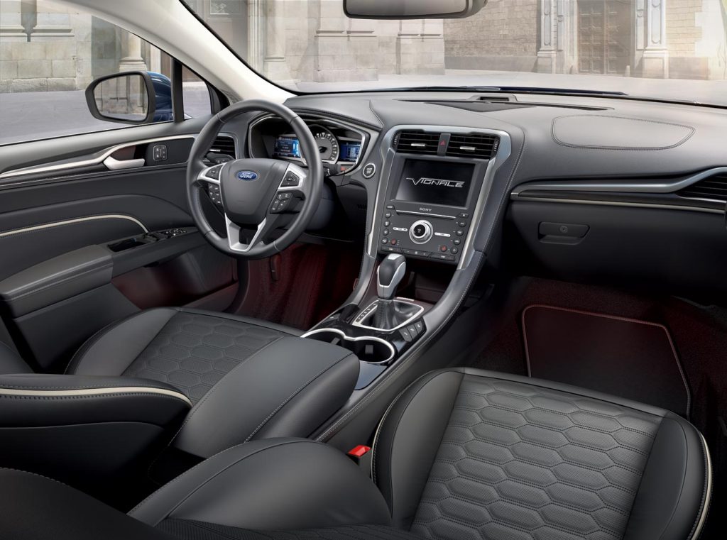 Interior Nuevo Ford Mondeo Vignale Híbrido