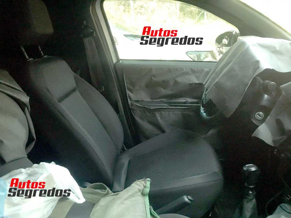 Fiat Strada 2021 foto interior