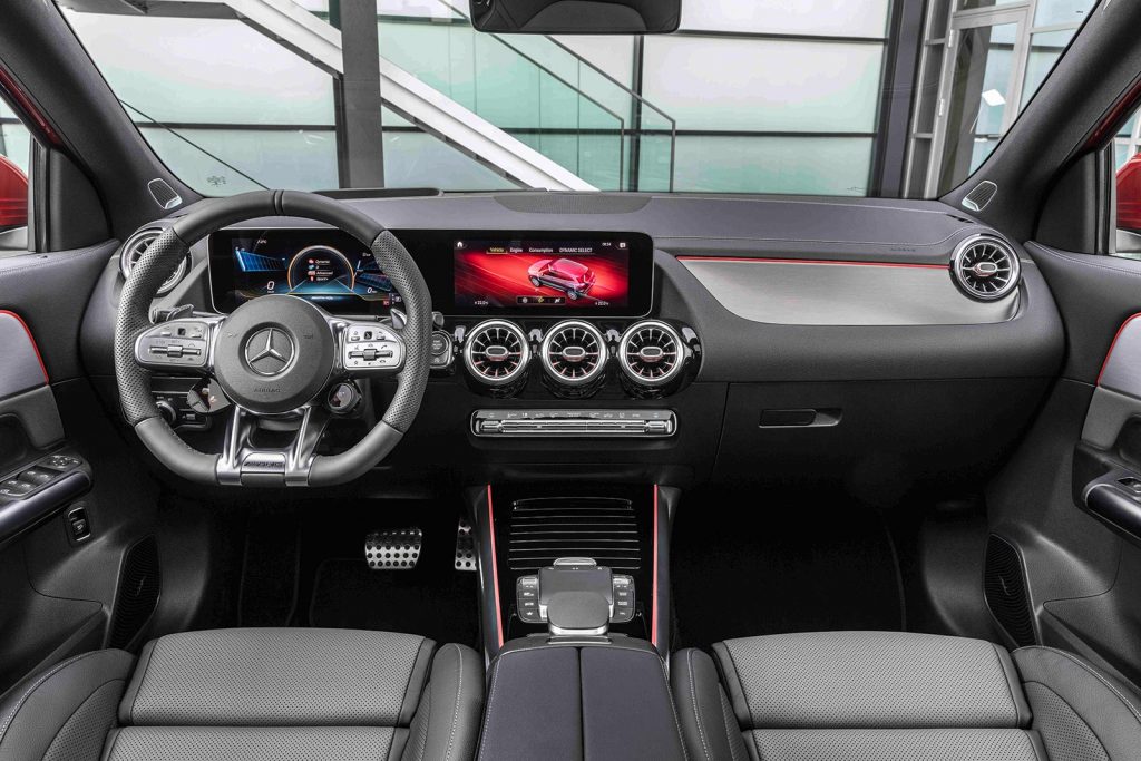 Interior Mercedes-Benz GLA 2021