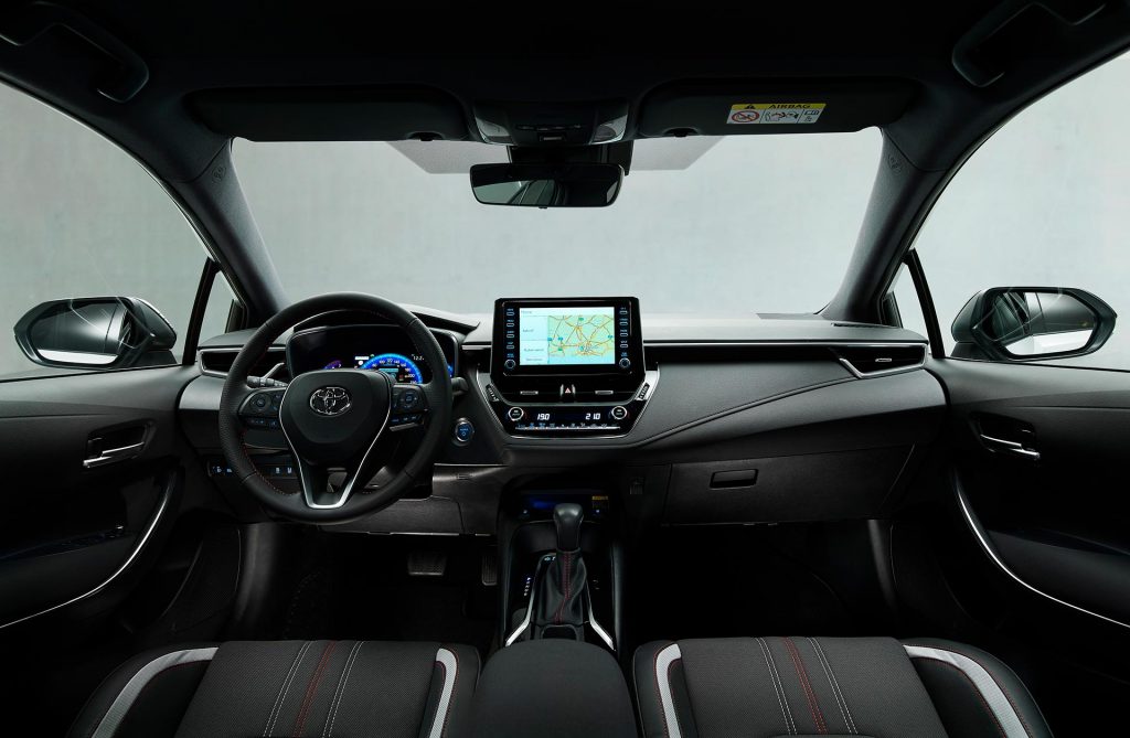 Interior Toyota Corolla GR Sport sedán