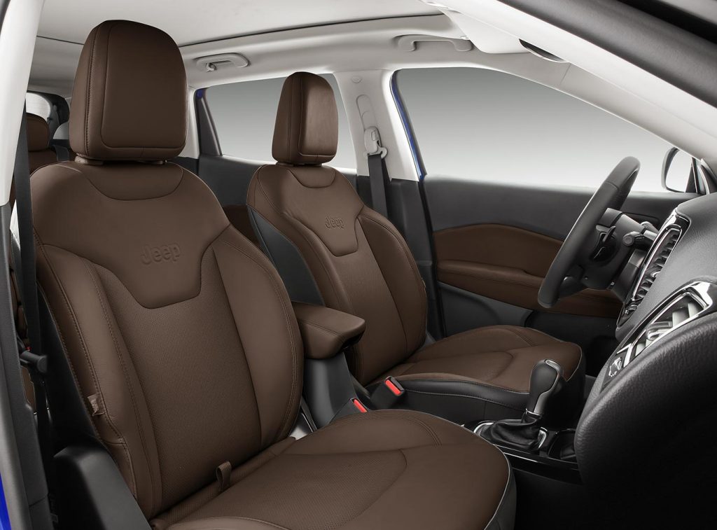 Interior Jeep Compass 2021 (Limited)