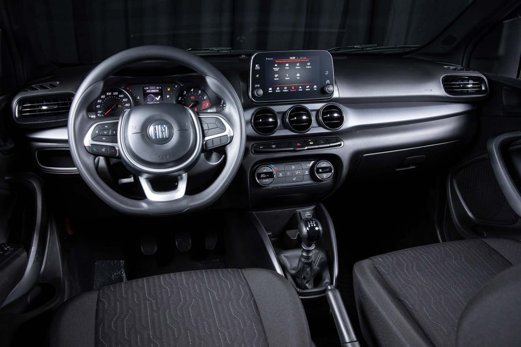 Interior Fiat Cronos 2021