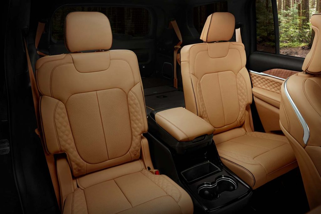 Interior Jeep Grand Cherokee L 2021