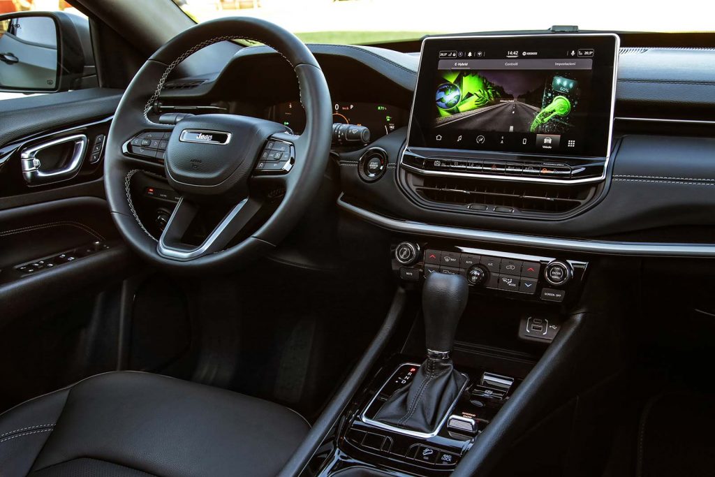 Interior nuevo Jeep Compass 80 Aniversario