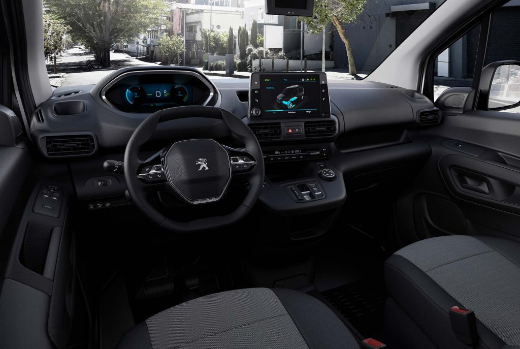 Interior Peugeot Partner eléctrica