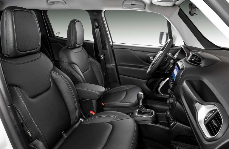 Jeep Renegade Longitude Interior Mega Autos 3064