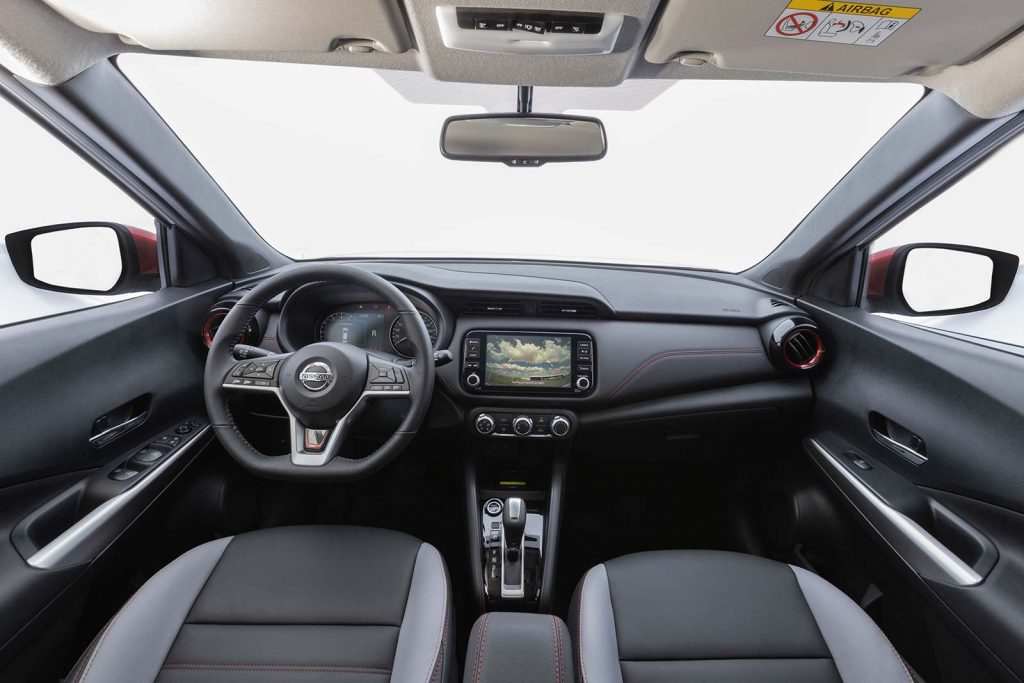 Interior Nissan Kicks XPlay