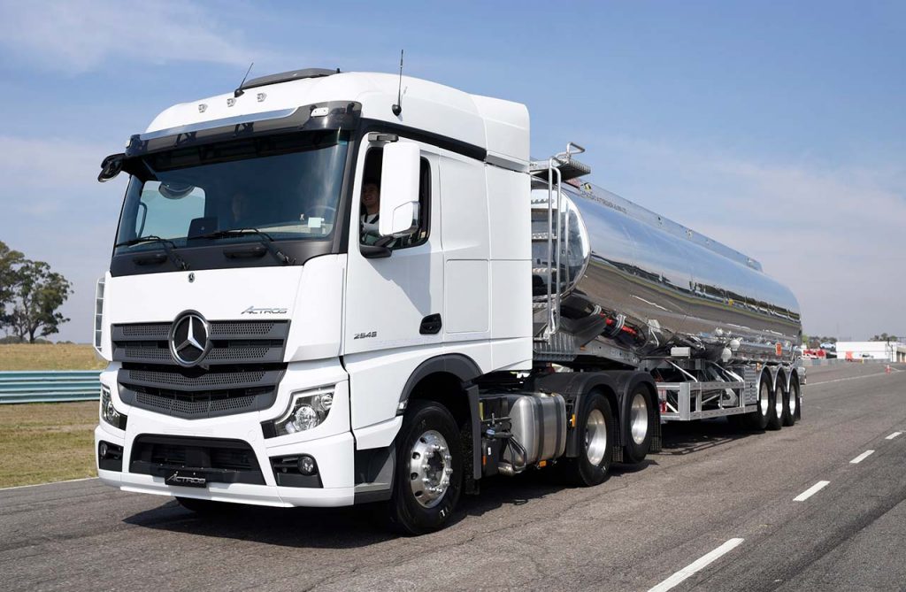 Mercedes-Benz Actros 2545