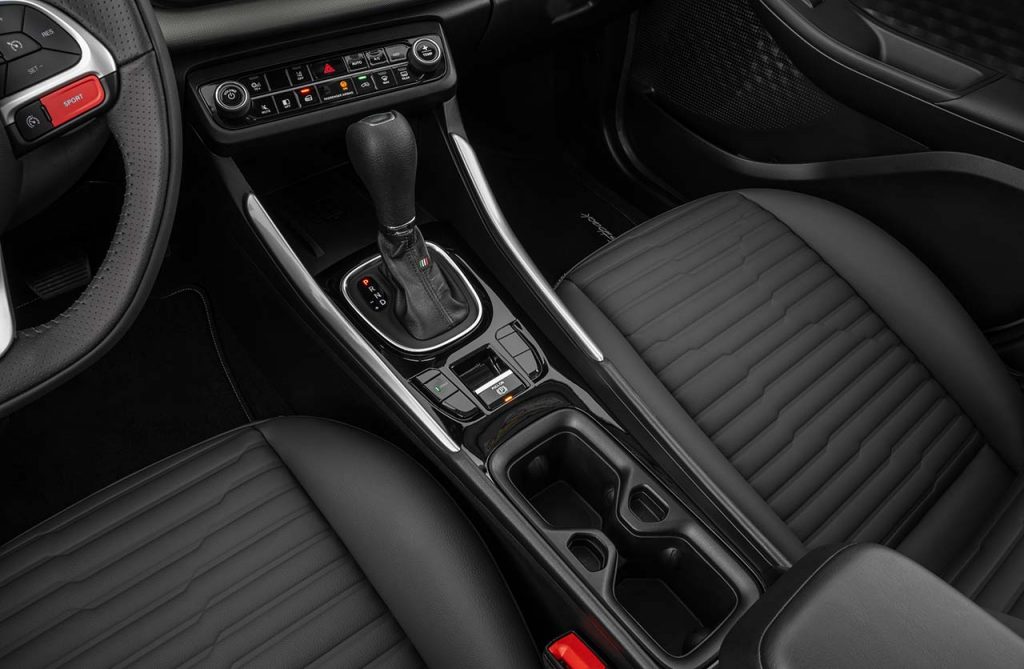 Interior Fiat Fastback Audace