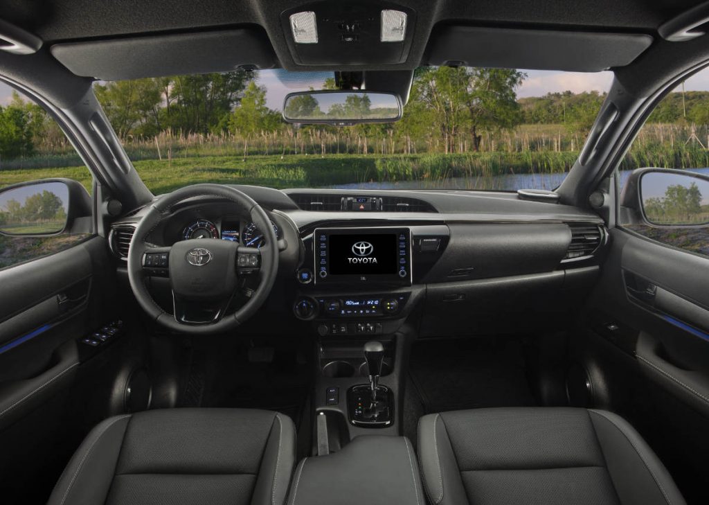 Interior Toyota Hilux Conquest