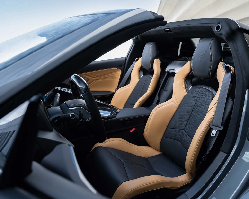 Interior Chevrolet Corvette E-Ray (híbrido)