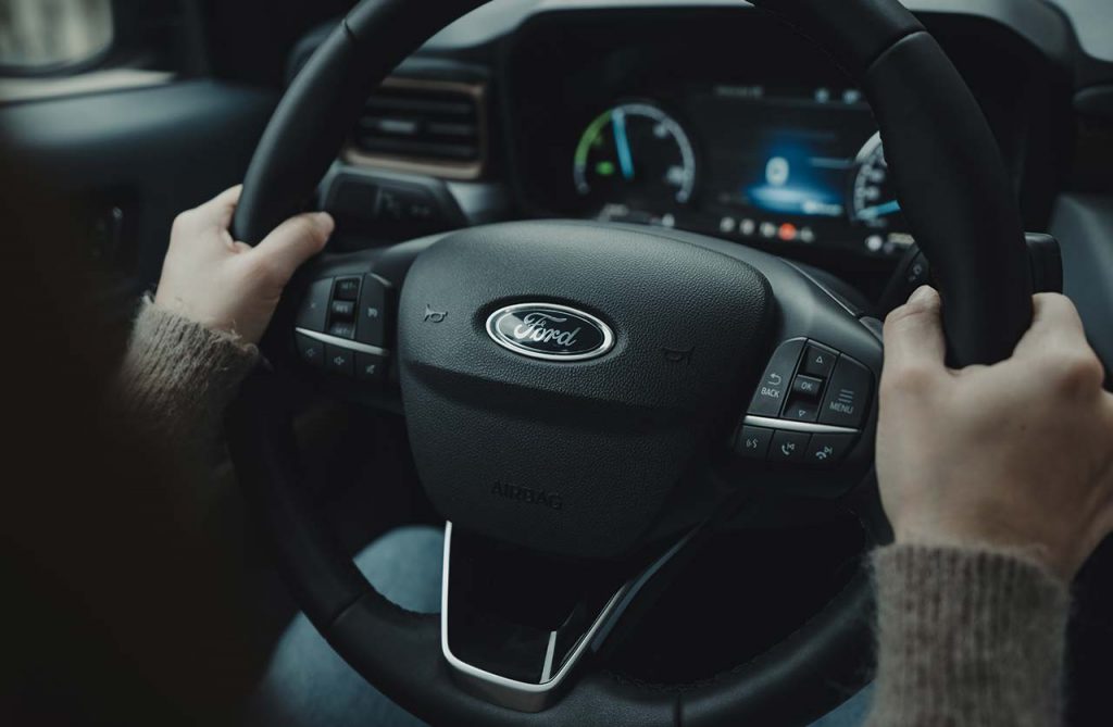 Interior Ford Maverick híbrida