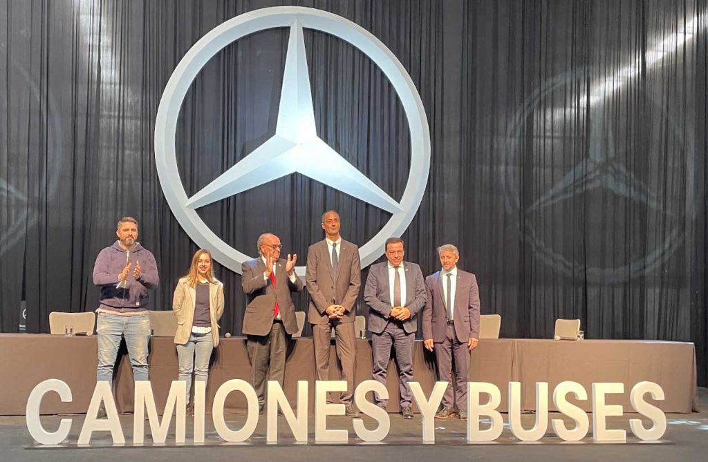 Mercedes-Benz Camiones y Buses