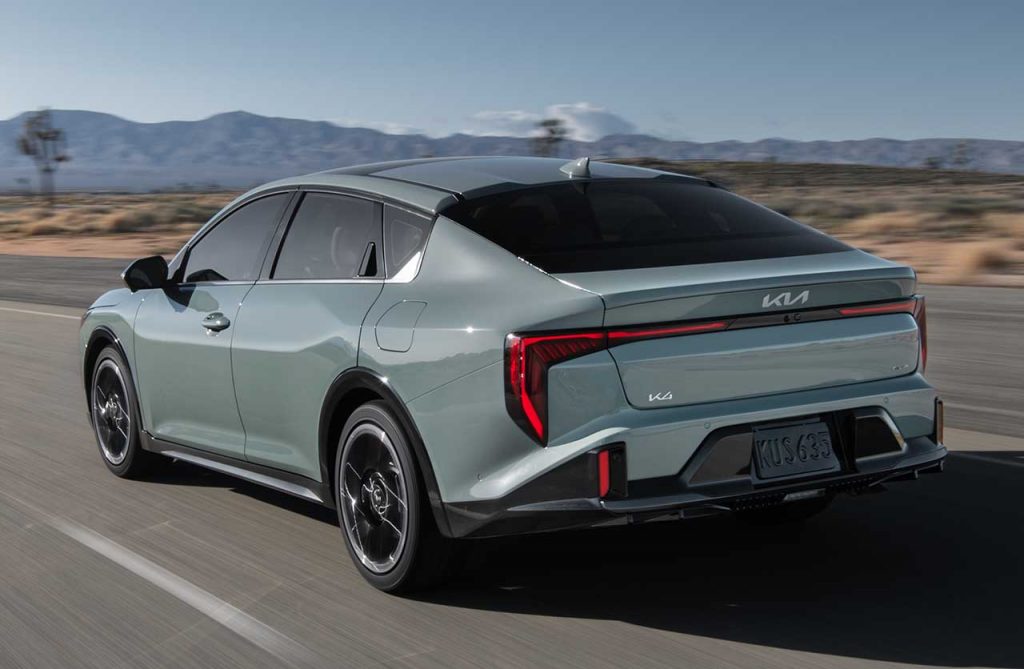 Kia K4