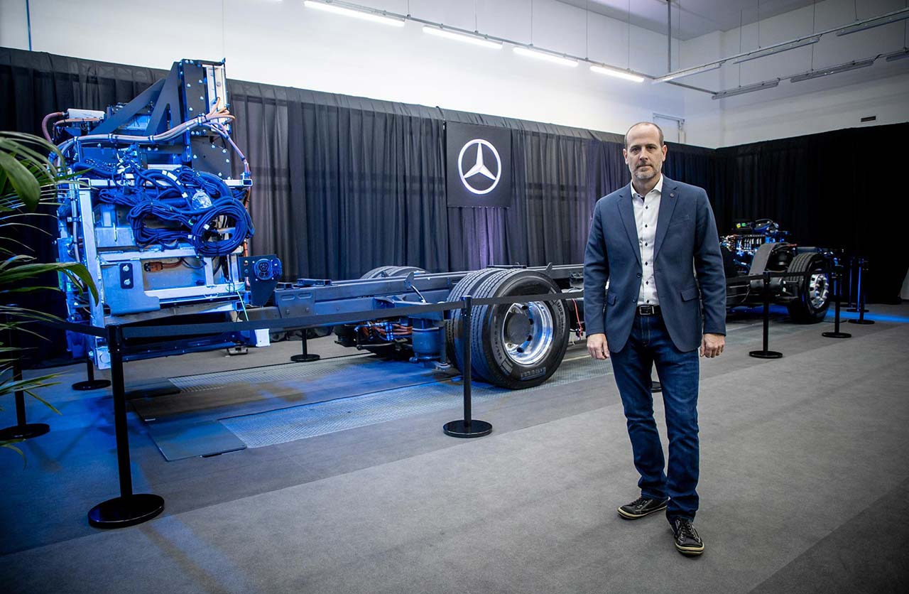 Mercedes-Benz ingresa a la era de electromovilidad en Argentina con la presentación de su chasis de bus eléctrico